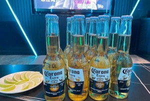 大学生室内班招聘文案（大学生室内班招募启事）