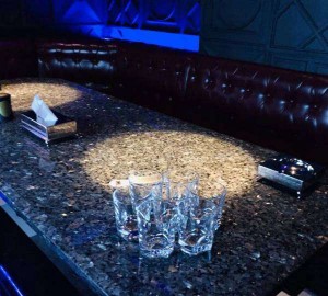 杭州上班轻松的ktv招聘女服务员,上班工作轻松吗_