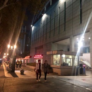 杭州桐庐县凤川街道附近夜场招聘女服务生,全职上班收入多少