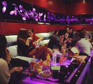 校长招聘文案（招募教育领航者：探索校园新纪元）