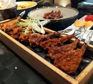 服装公司招聘 文案（创意服饰企业招募：文案高手加盟，共绘时尚新篇章）