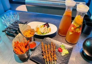 招聘文案焦虑（招聘启示：携手共克文案创作挑战）