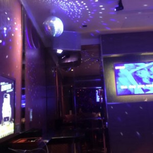 杭州余杭区鸬鸟镇附近夜总会招聘包厢服务员,(不够给补贴)