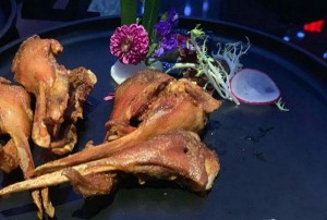 美容理发店招聘文案（魅力造型团队诚邀加入：美容美发店招募精英）