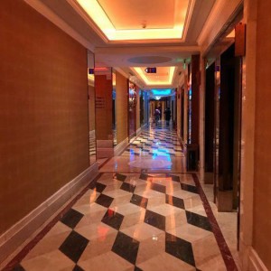 年底ktv招聘文案（年终狂欢季，诚邀您加入K歌盛宴团队！）